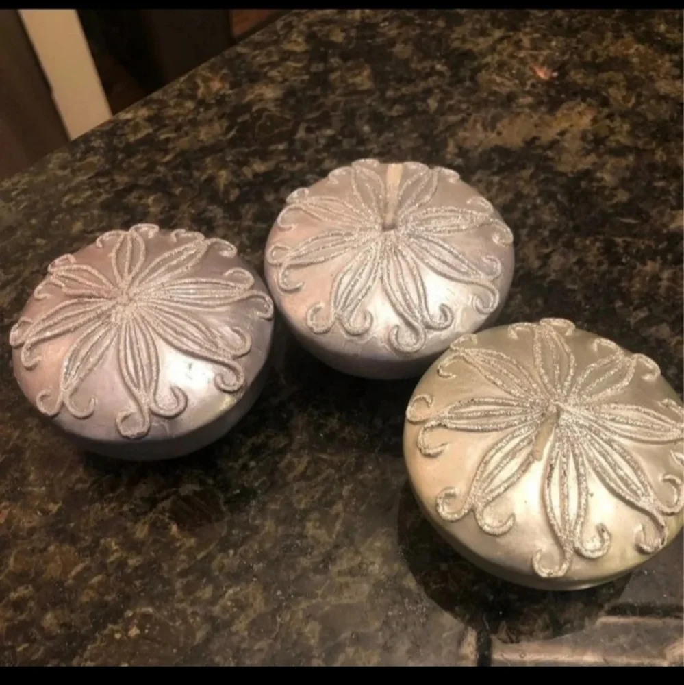New floating candles from illuminations